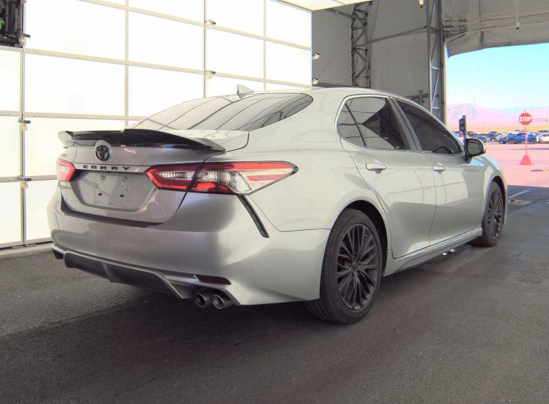 Toyota Camry XLE Auto (Natl) 2019
