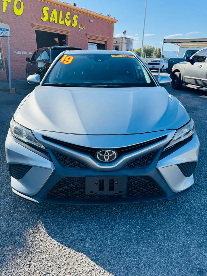 Toyota Camry XLE Auto (Natl) 2019