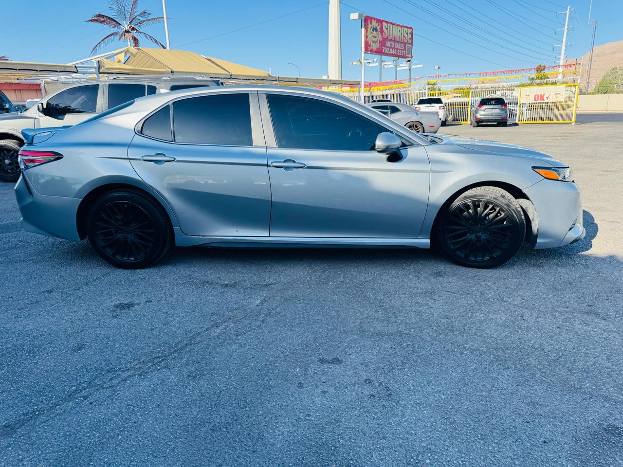 Toyota Camry XLE Auto (Natl) 2019