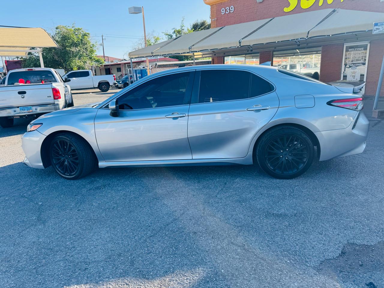 Toyota Camry XLE Auto (Natl) 2019