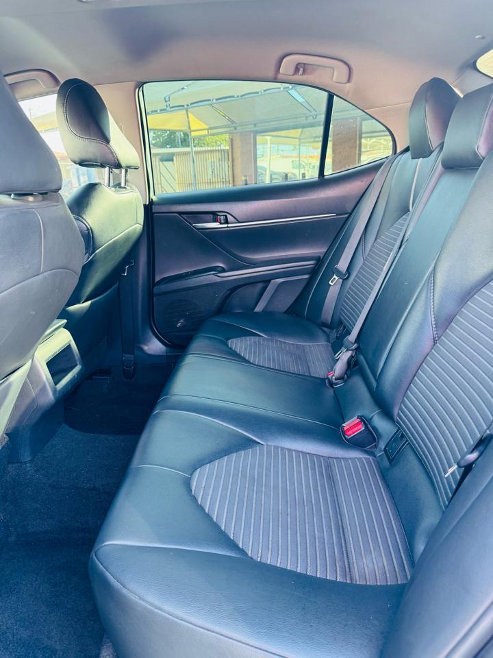 Toyota Camry XLE Auto (Natl) 2019