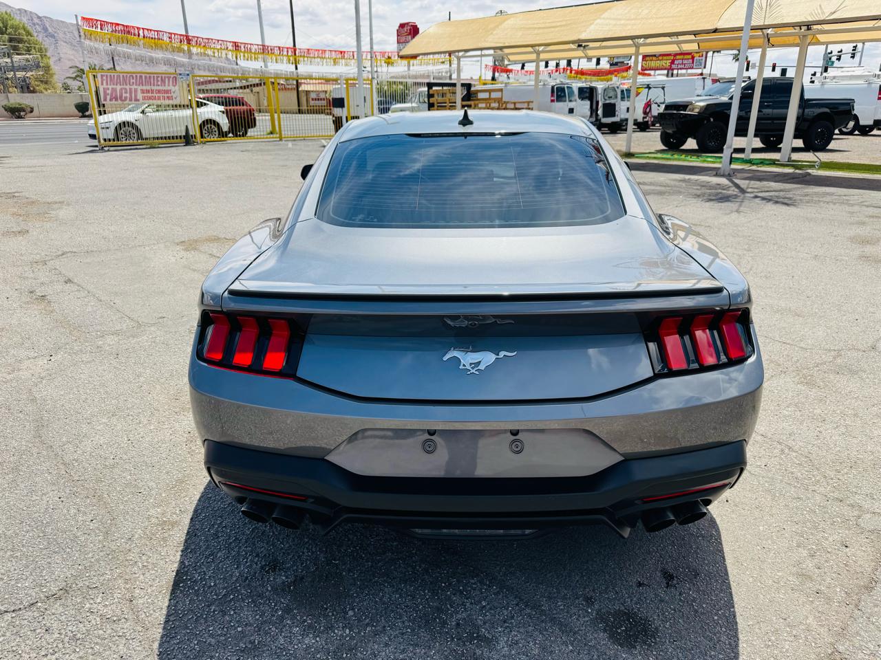 Ford Mustang EcoBoost Fastback 2024