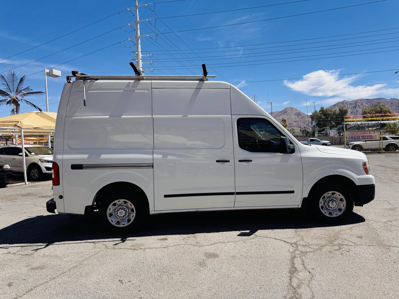 Nissan NV Cargo NV2500 HD High Roof V6 SV 2019