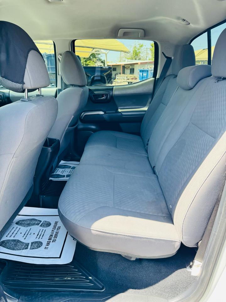 Toyota Tacoma 2WD TRD Off Road Double Cab 5' Bed V6 AT (Natl) 2020