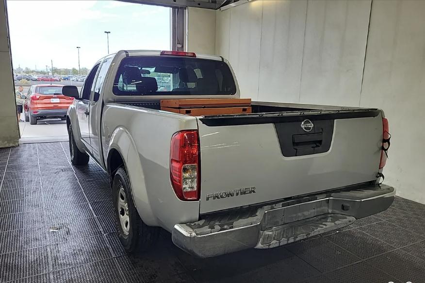 Nissan Frontier 2WD King Cab I4 Auto S 2016