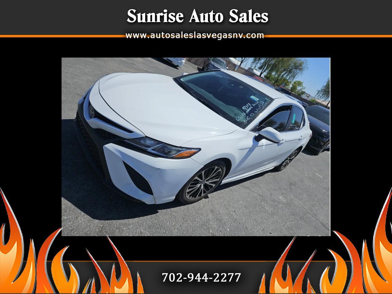 Toyota Camry SE Auto (Natl) 2020