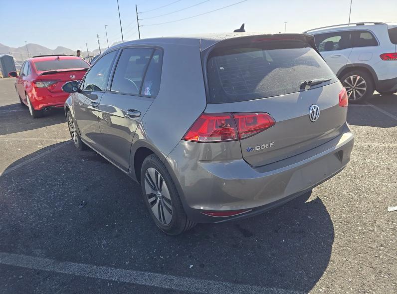 Volkswagen e-Golf 4dr HB SE 2016