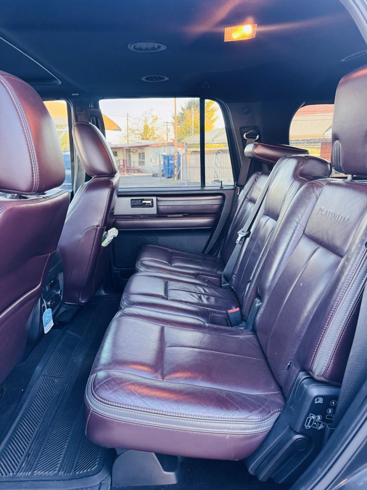 Ford Expedition 2WD 4dr Platinum 2015