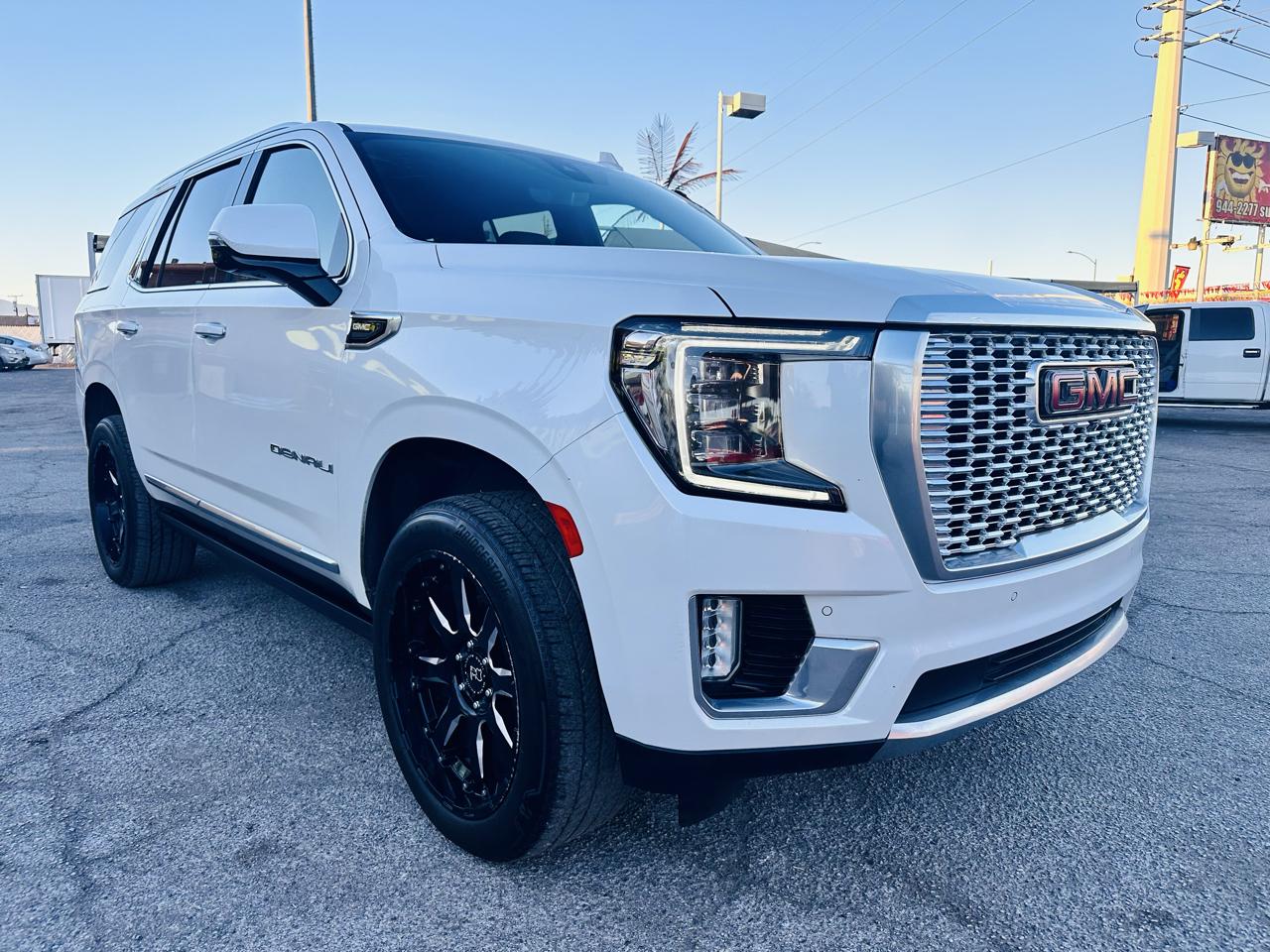 GMC Yukon 4WD 4dr Denali 2021