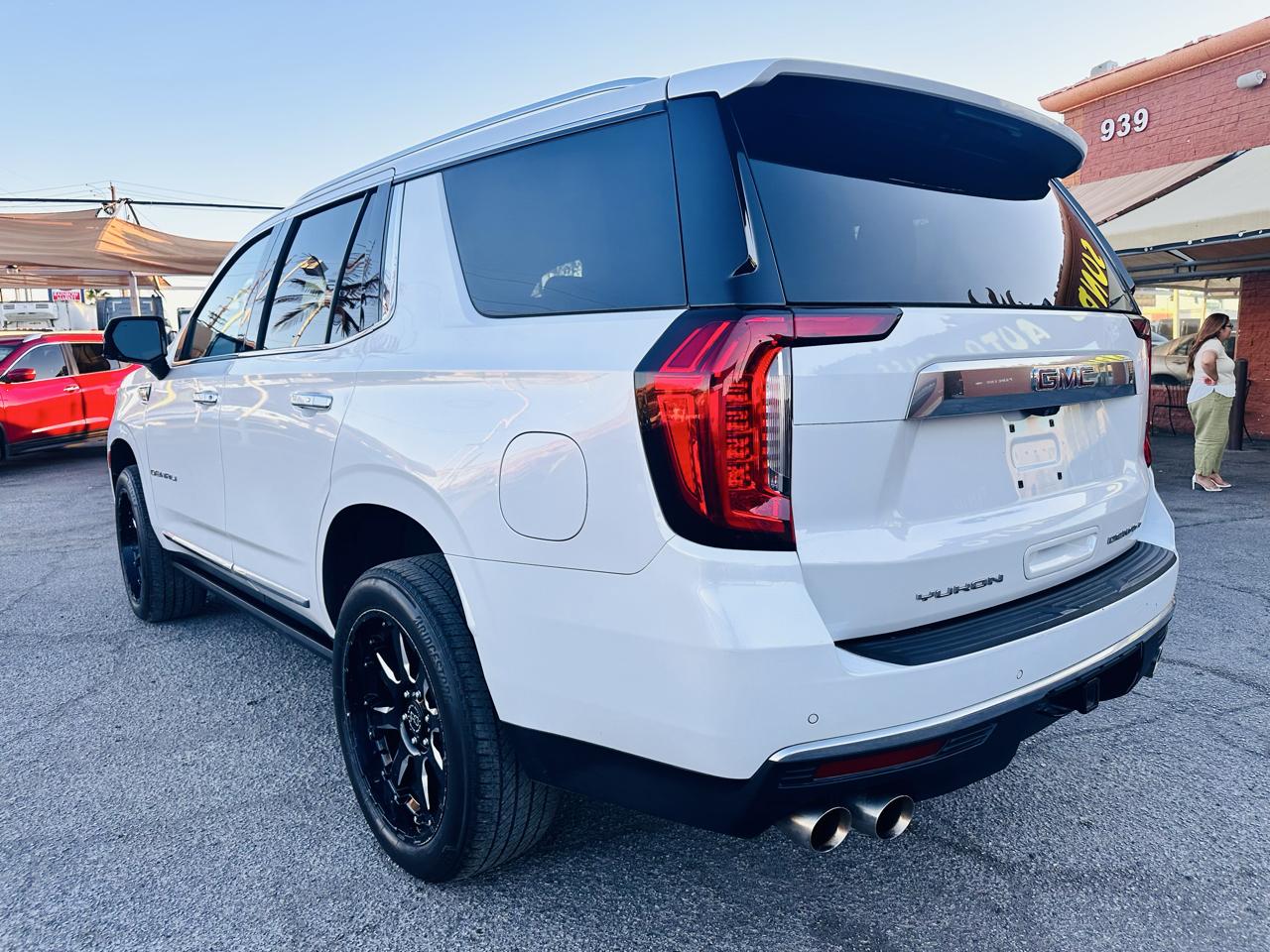 GMC Yukon 4WD 4dr Denali 2021