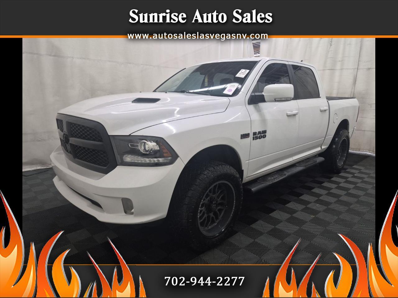 RAM 1500 Night 4x4 Crew Cab 5'7" Box 2017