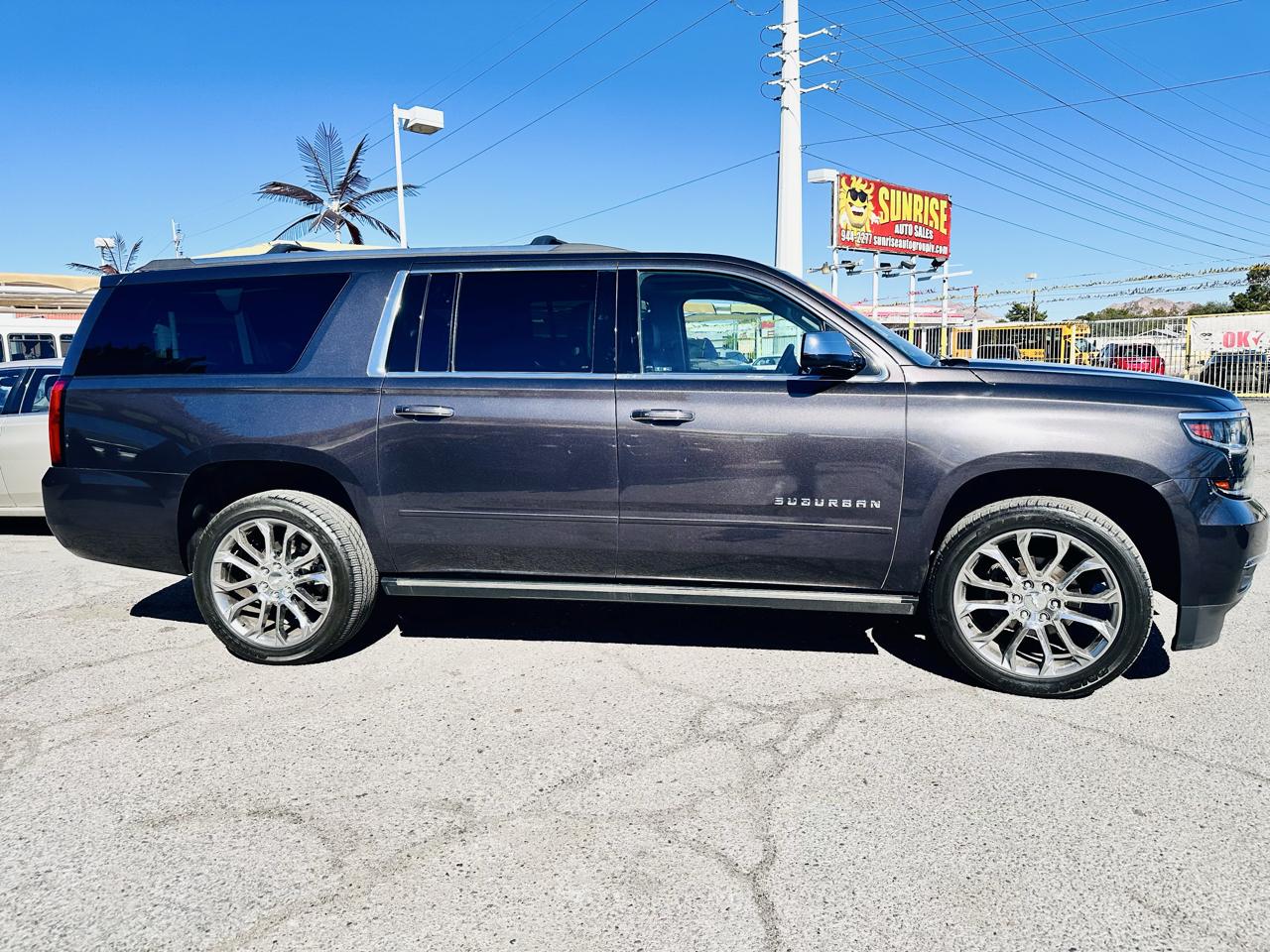 Chevrolet Suburban 4WD 4dr 1500 Premier 2017