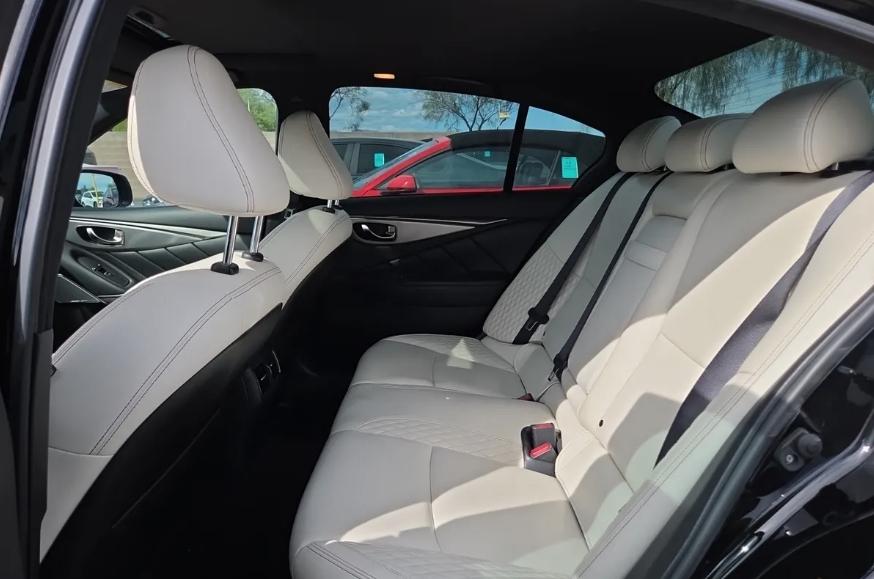 Infiniti Q50 Red Sport 400 AWD 2020