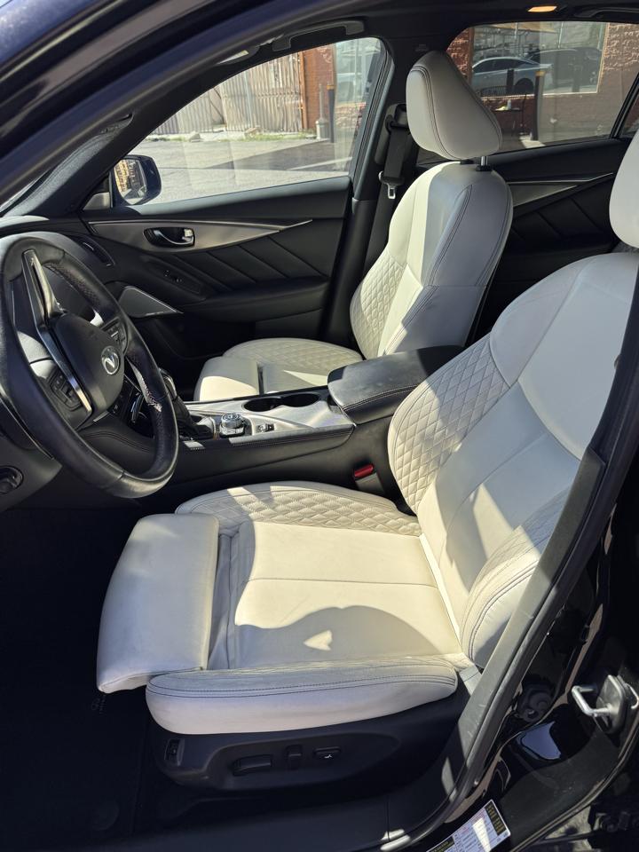 Infiniti Q50 Red Sport 400 AWD 2020