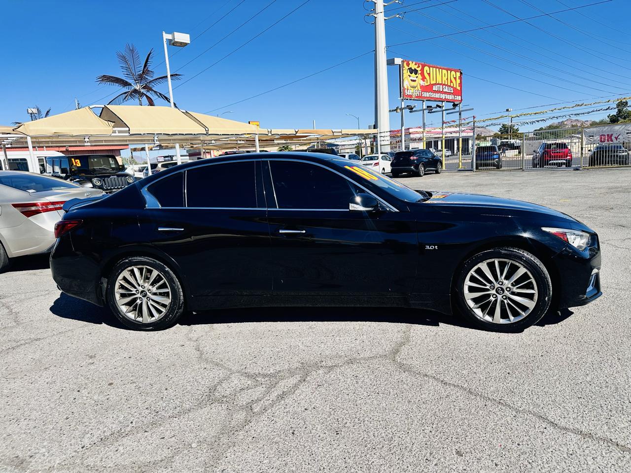Infiniti Q50 3.0t LUXE RWD 2018