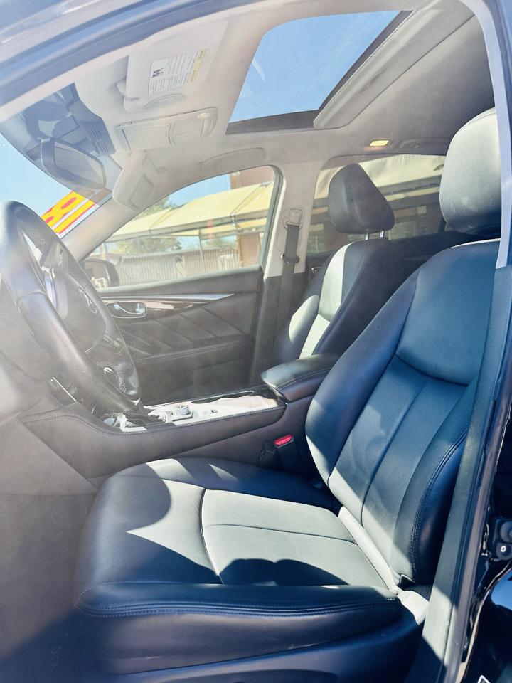 Infiniti Q50 3.0t LUXE RWD 2018