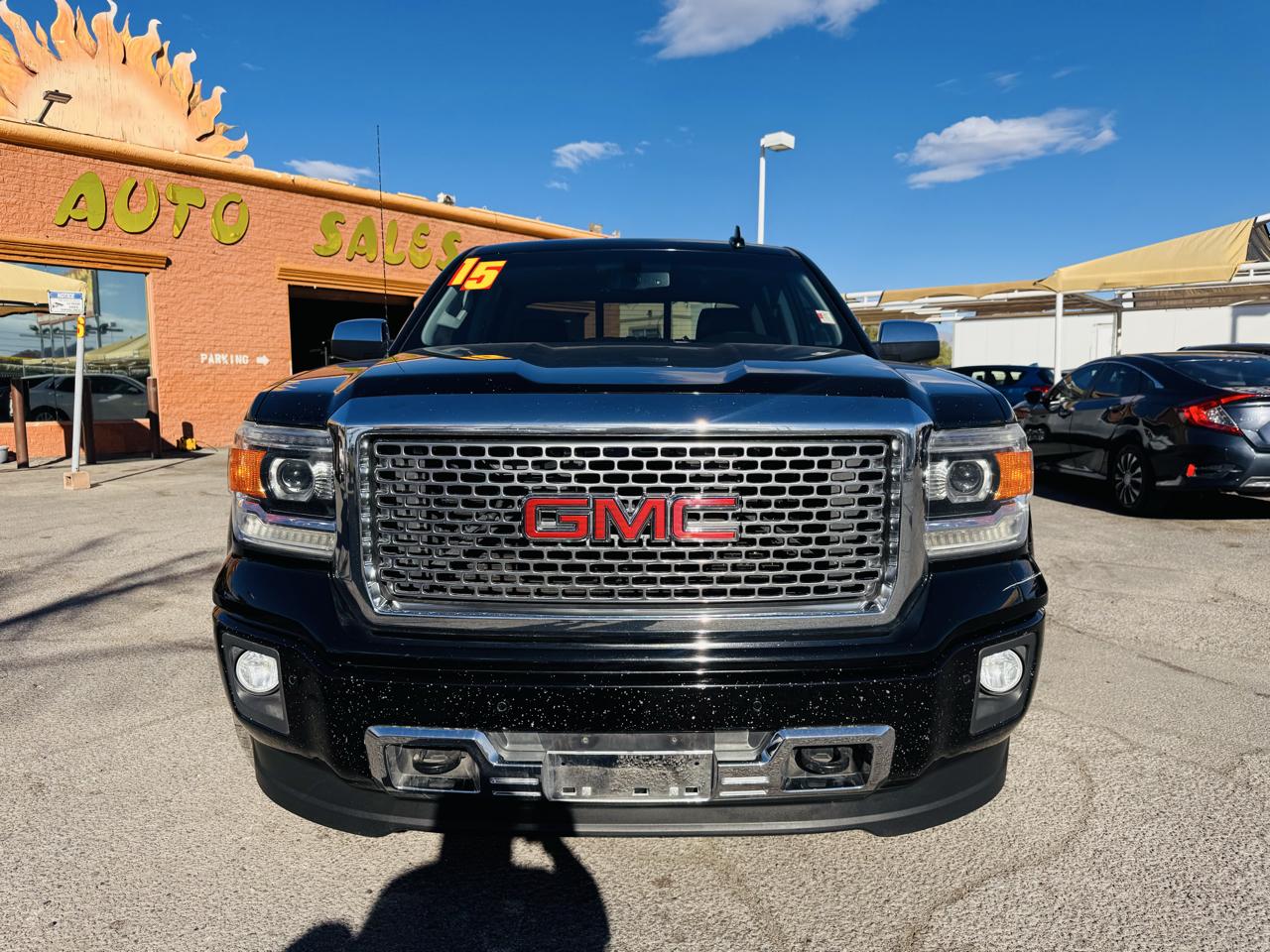 GMC Sierra 1500 4WD Crew Cab 143.5" Denali 2015