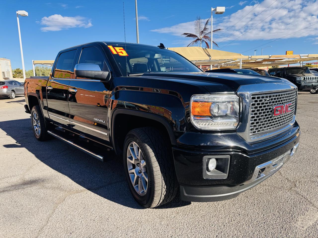 GMC Sierra 1500 4WD Crew Cab 143.5" Denali 2015