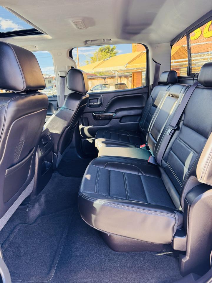 GMC Sierra 1500 4WD Crew Cab 143.5" Denali 2015