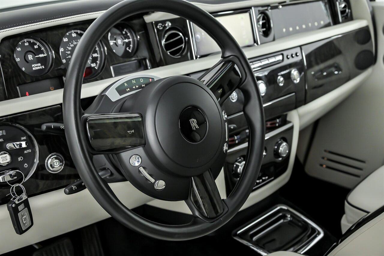 Rolls-Royce Phantom  2013