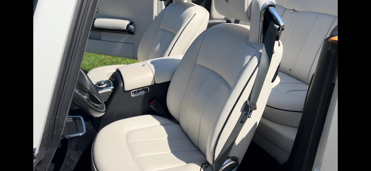 Rolls-Royce Phantom Drophead Base 2013