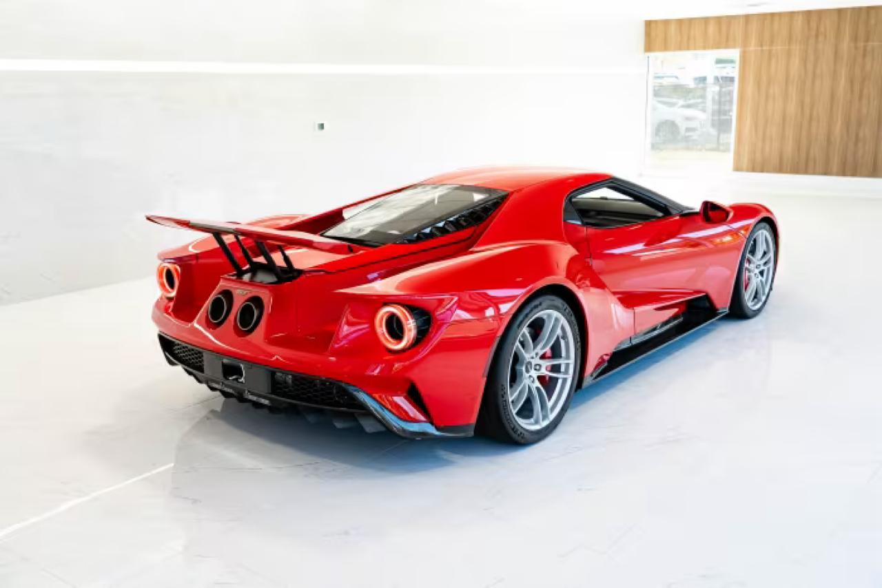 Ford GT  2017