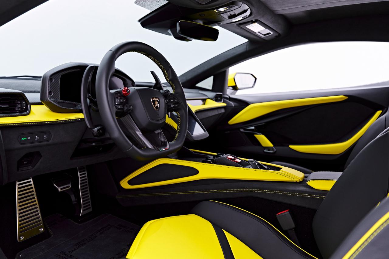 Lamborghini Revuelto Coupe 2026