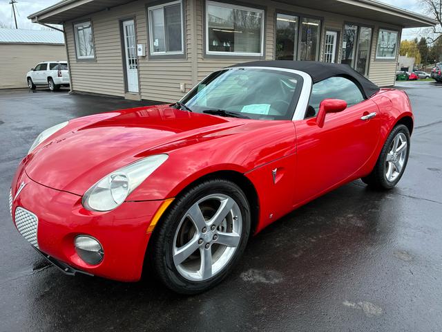 Red 2006 Pontiac Solstice Roadster Convertible Rear-Wheel Drive Manual