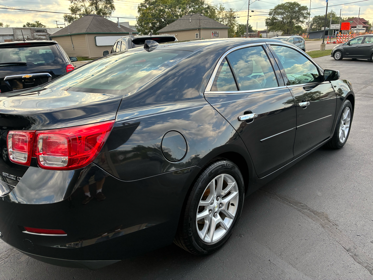 2013 Chevrolet Malibu 1LT photo 3