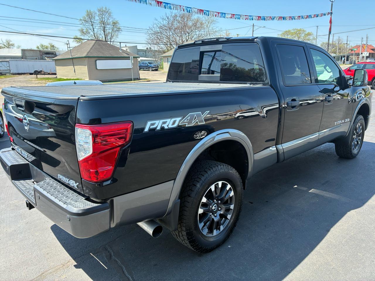 Nissan Titan XD PRO-4X 4WD 2016