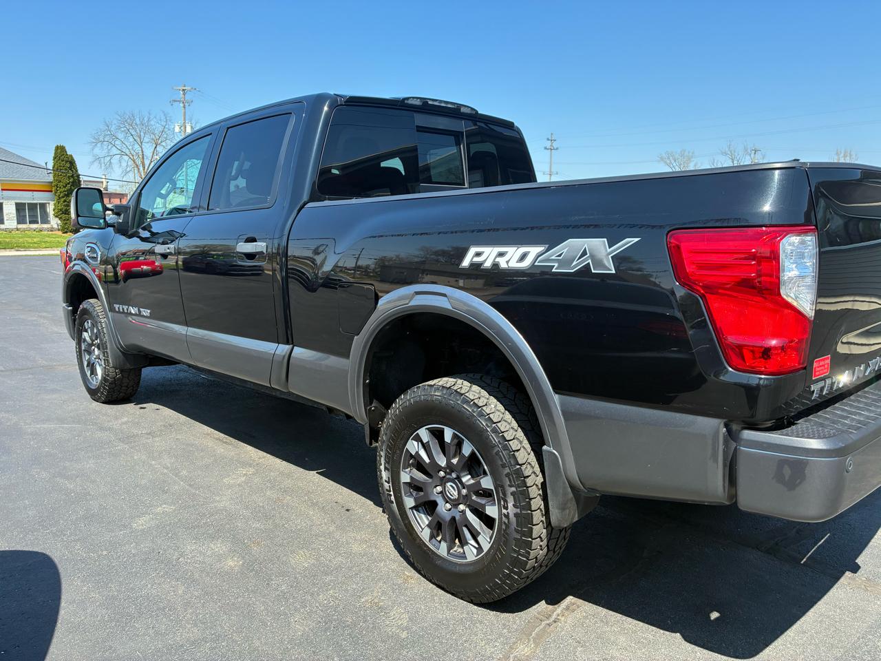 Nissan Titan XD PRO-4X 4WD 2016