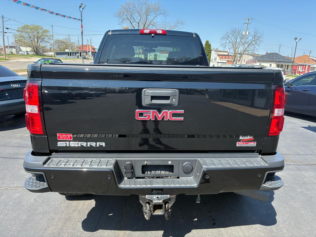 GMC Sierra 2500HD SLT Crew Cab Short Bed 4WD 2017