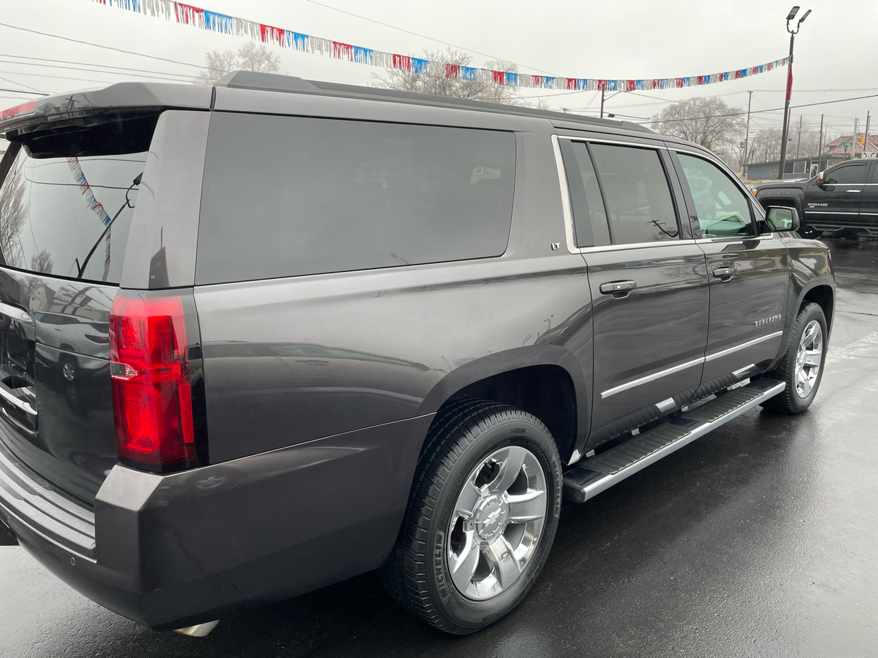 Chevrolet Suburban LT 4WD 2016
