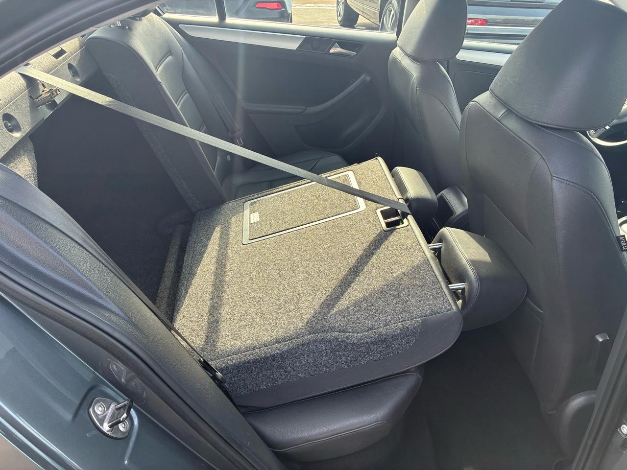 Volkswagen Jetta SE 2014