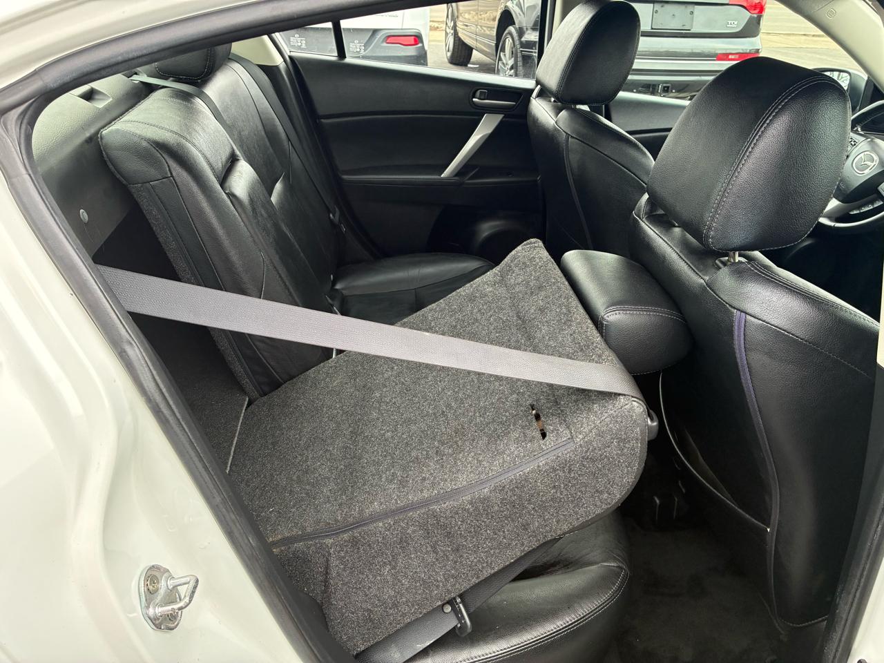 Mazda MAZDA3 s Grand Touring 4-Door 2010