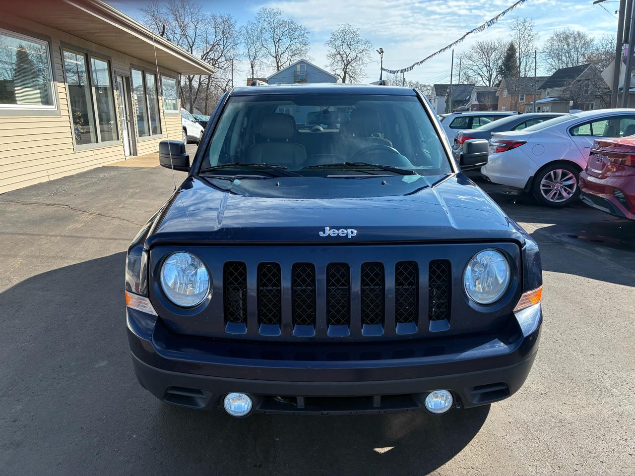 Jeep Patriot Latitude 2WD 2016