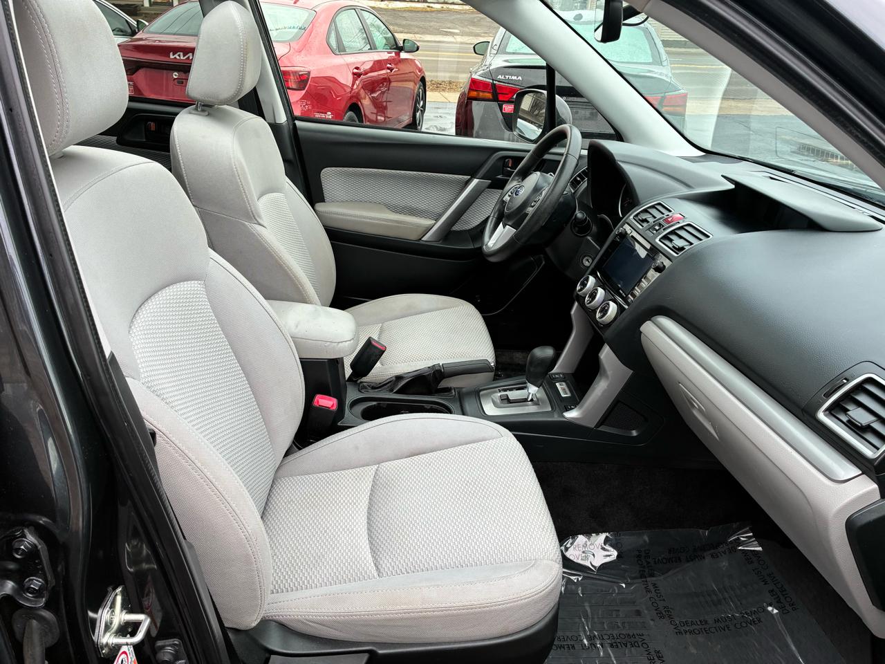 Subaru Forester 2.5i Premium PZEV CVT 2017