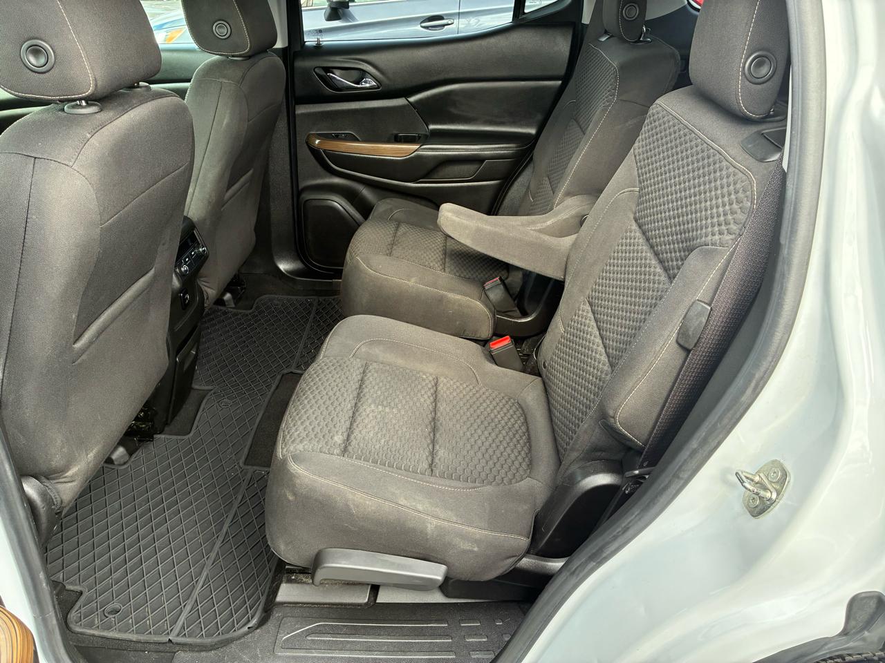 GMC Acadia SLE-2 FWD 2017