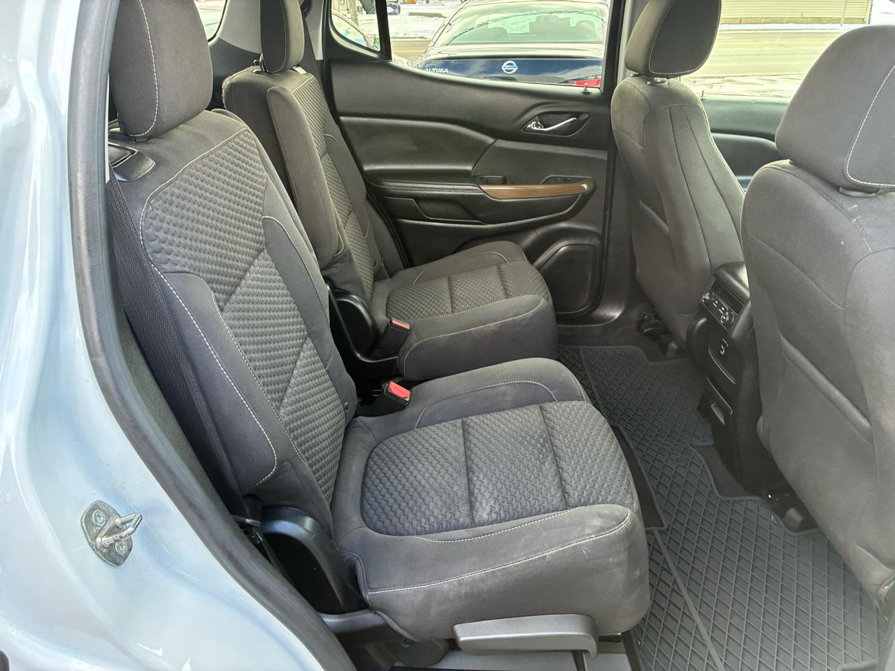 GMC Acadia SLE-2 FWD 2017