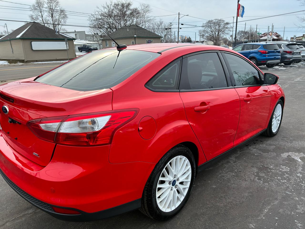 Ford Focus SEL Sedan 2012