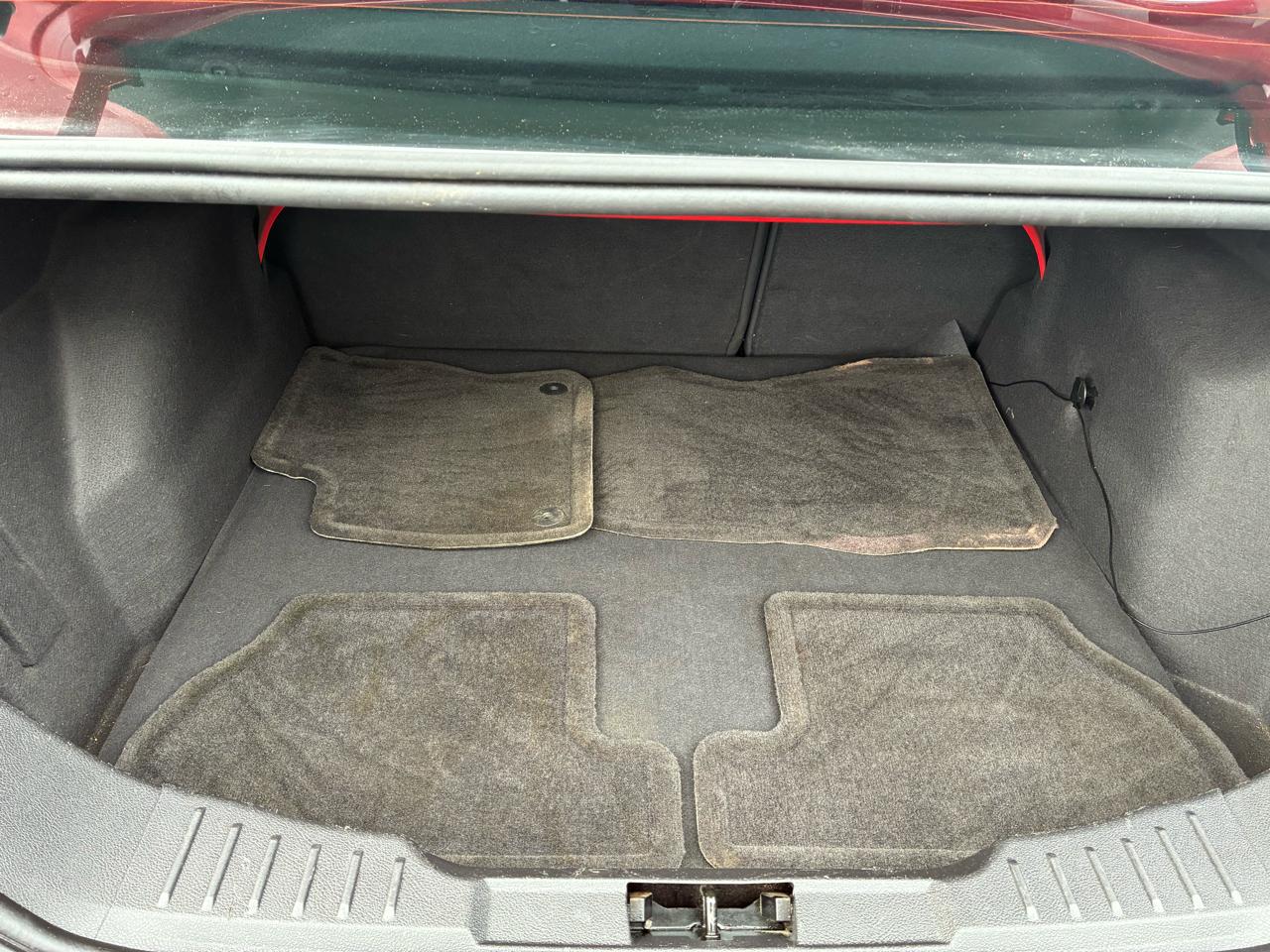 Ford Focus SEL Sedan 2012