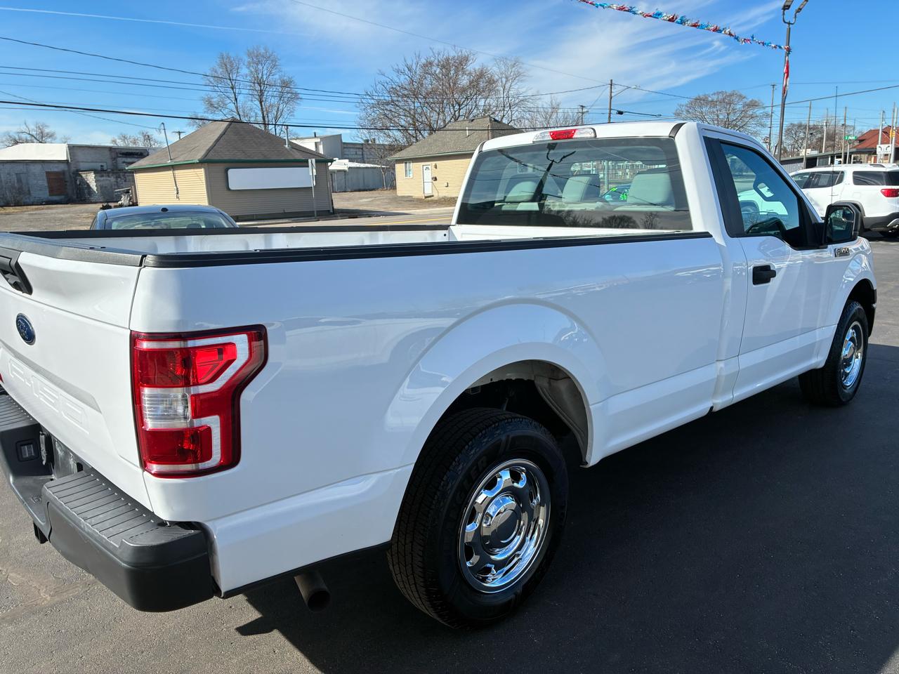 Ford F-150 Reg. Cab Long Bed 2WD 2018