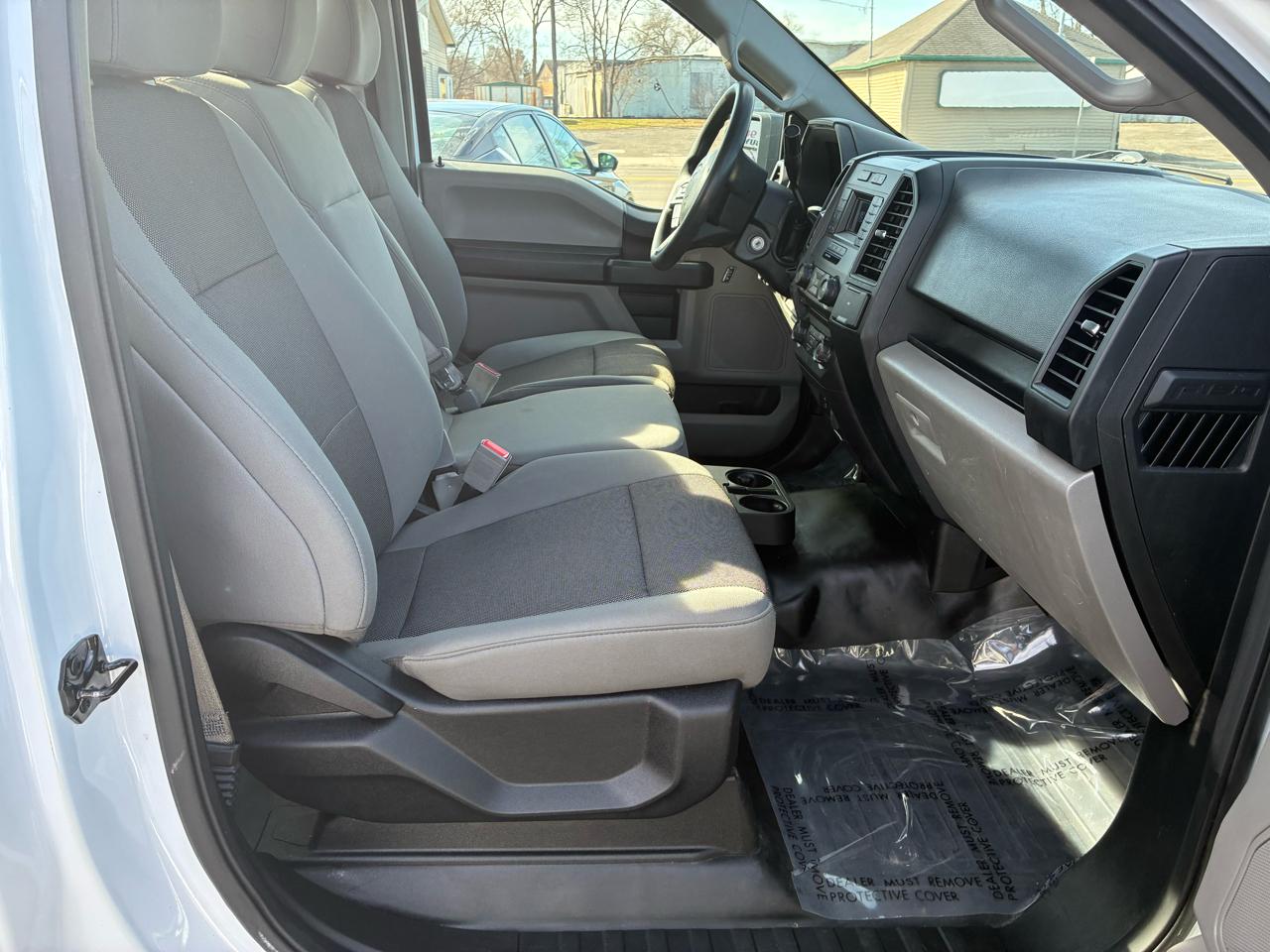 Ford F-150 Reg. Cab Long Bed 2WD 2018