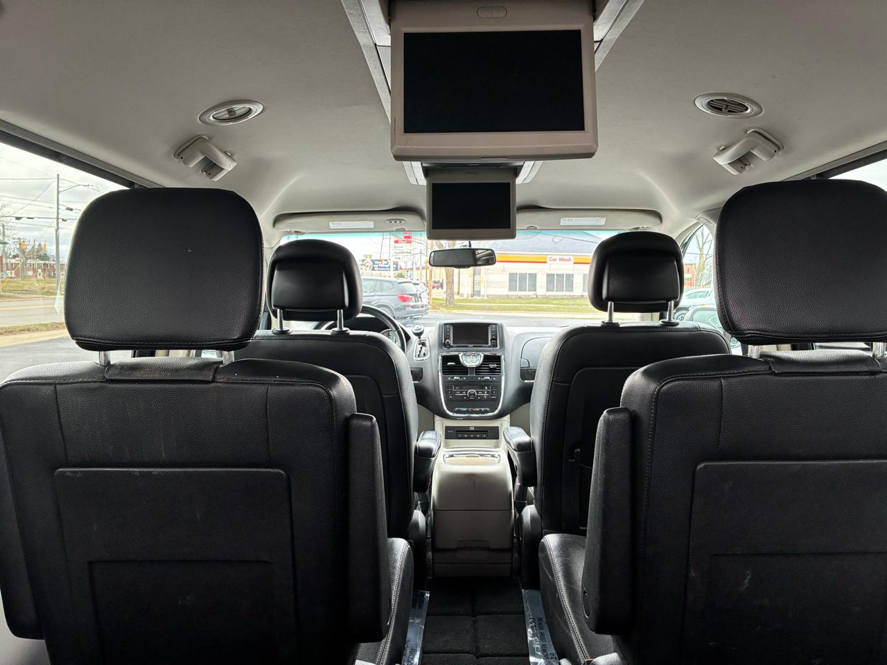 Chrysler Town & Country Touring-L 2016