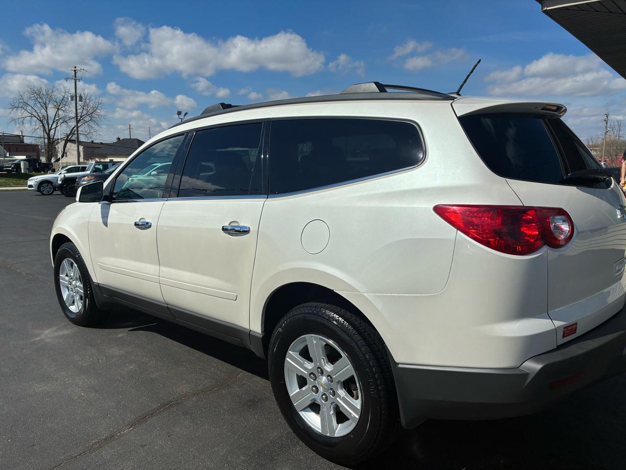 Chevrolet Traverse LT FWD 2011