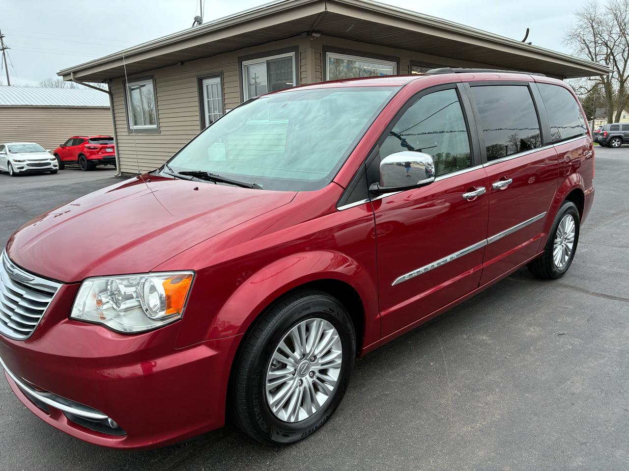 2015 Chrysler Town & Country Touring-L