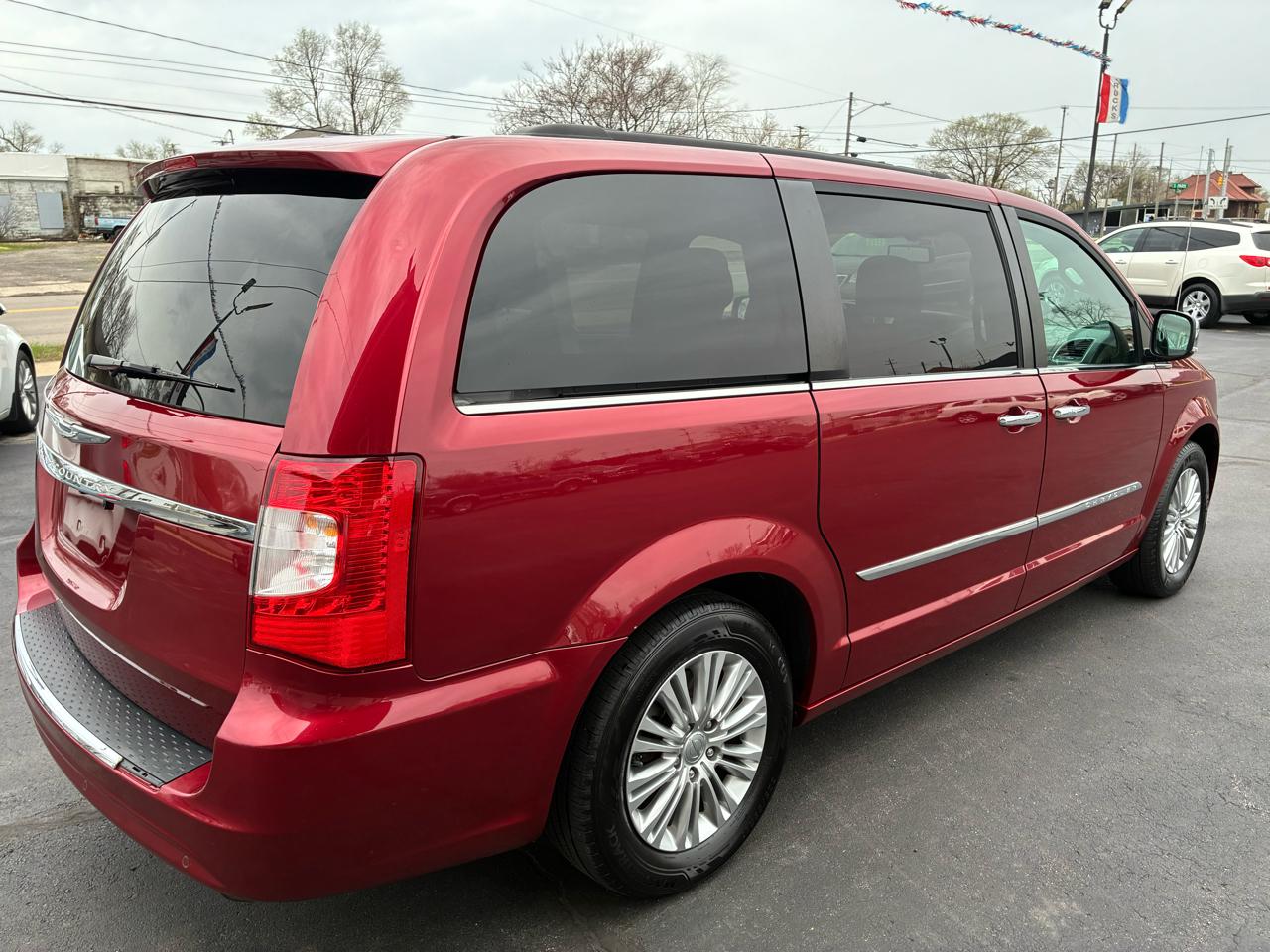 Chrysler Town & Country Touring-L 2015