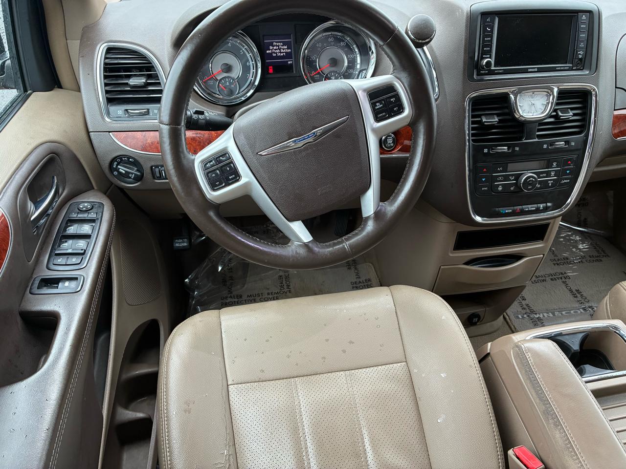 Chrysler Town & Country Touring-L 2015