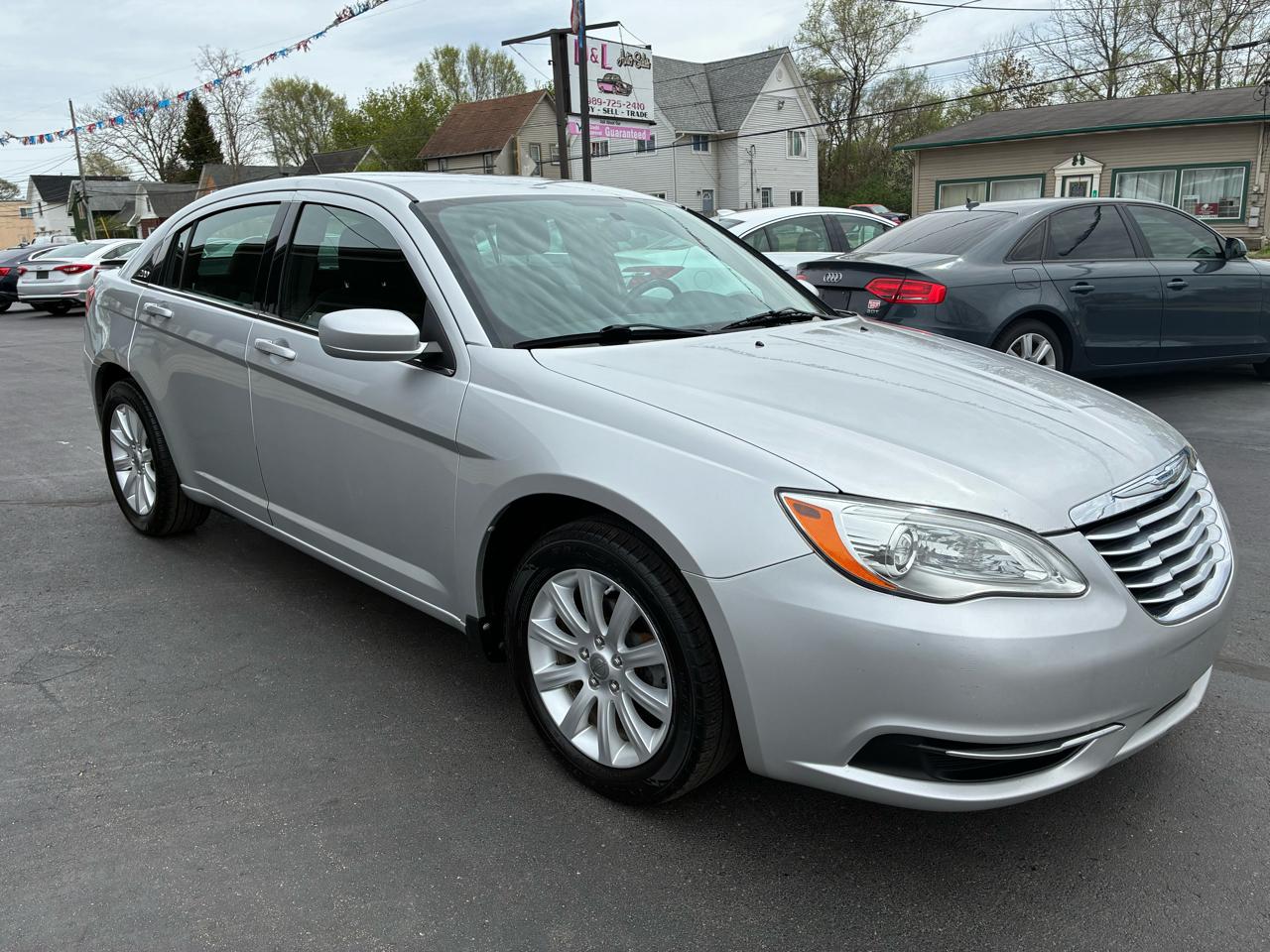 Chrysler 200 Touring 2012