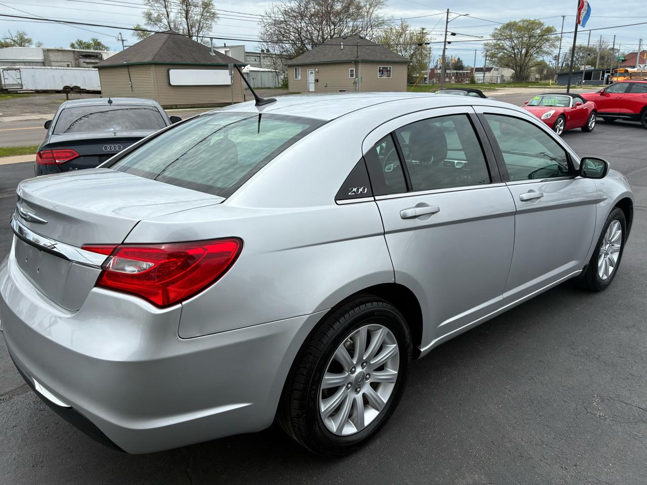 Chrysler 200 Touring 2012